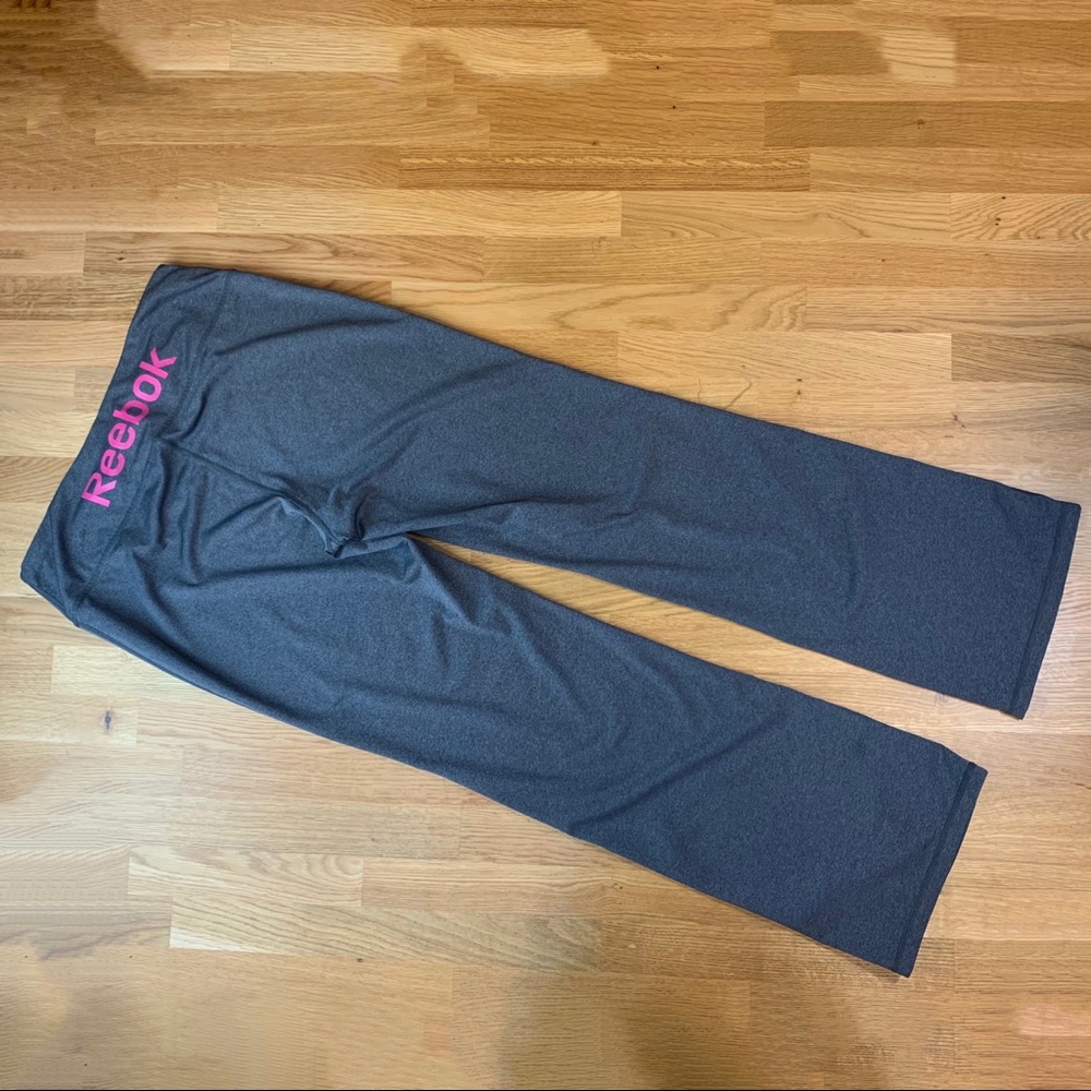 M Reebok Logo Athletic Grey Pants